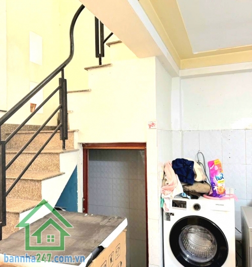 CHỈ 5,6 TỶ – HXH TẢI 6M – SÁT KÊNH THAM LƯƠNG – 50m² (4 × 12.5)m – 3 TẦNG - 4PN – 3WC Vị trí hiếm – sát mặt tiền – tiềm năng tăng giá mạnh!