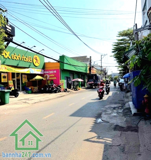 CHỈ 5,6 TỶ – HXH TẢI 6M – SÁT KÊNH THAM LƯƠNG – 50m² (4 × 12.5)m – 3 TẦNG - 4PN – 3WC Vị trí hiếm – sát mặt tiền – tiềm năng tăng giá mạnh!