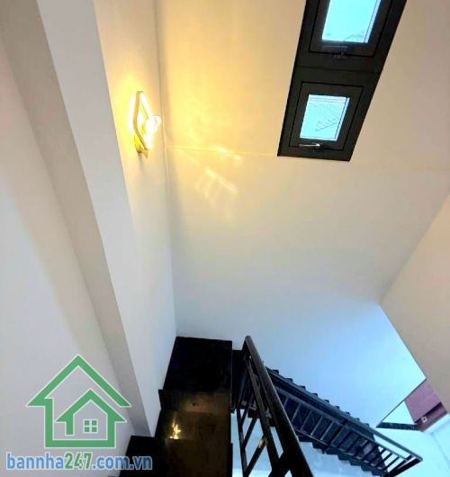 CHỈ 4,95 TỶ – NHÀ MỚI TINH 3 TẦNG – HẺM XE HƠI THÔNG – SÁT CHỢ BÌNH LONG – GIÁP TÂN PHÚ - DT: 43M² 3PN - 3WC Khu Bình Long – giáp Tân Phú, tiện ích xung quanh đầy đủ