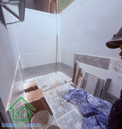 CHỈ 4,4 TỶ – NHÀ 2 TẦNG – HẺM XE HƠI – 65M² – 3PN – CÁCH MẶT TIỀN 100M.